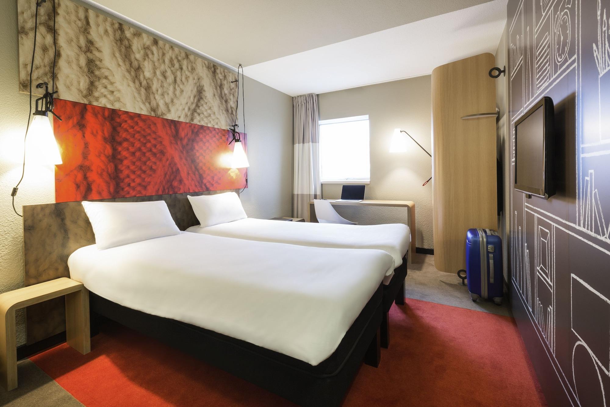 Ibis Paris Porte De Clichy Centre Luaran gambar