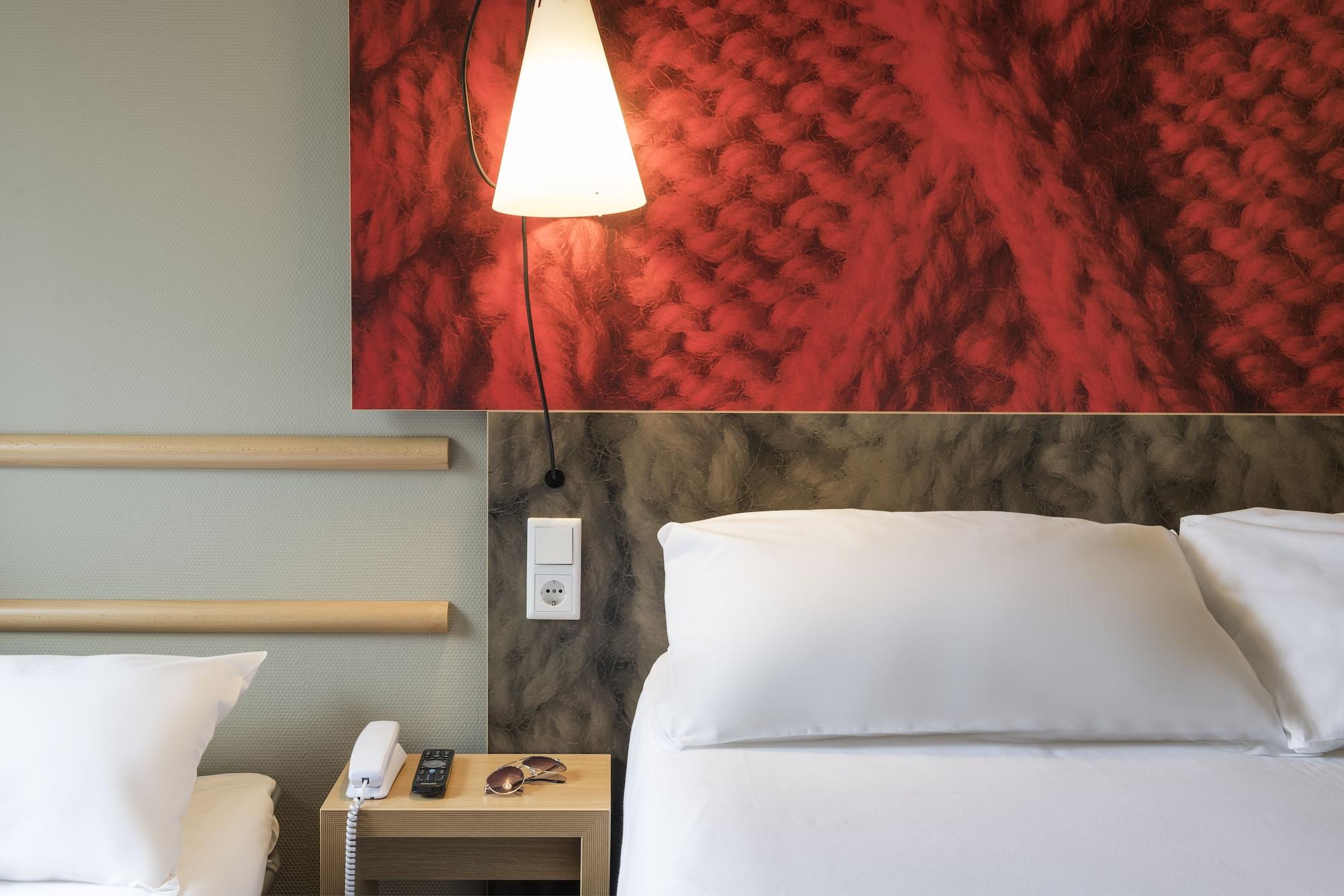 Ibis Paris Porte De Clichy Centre Luaran gambar
