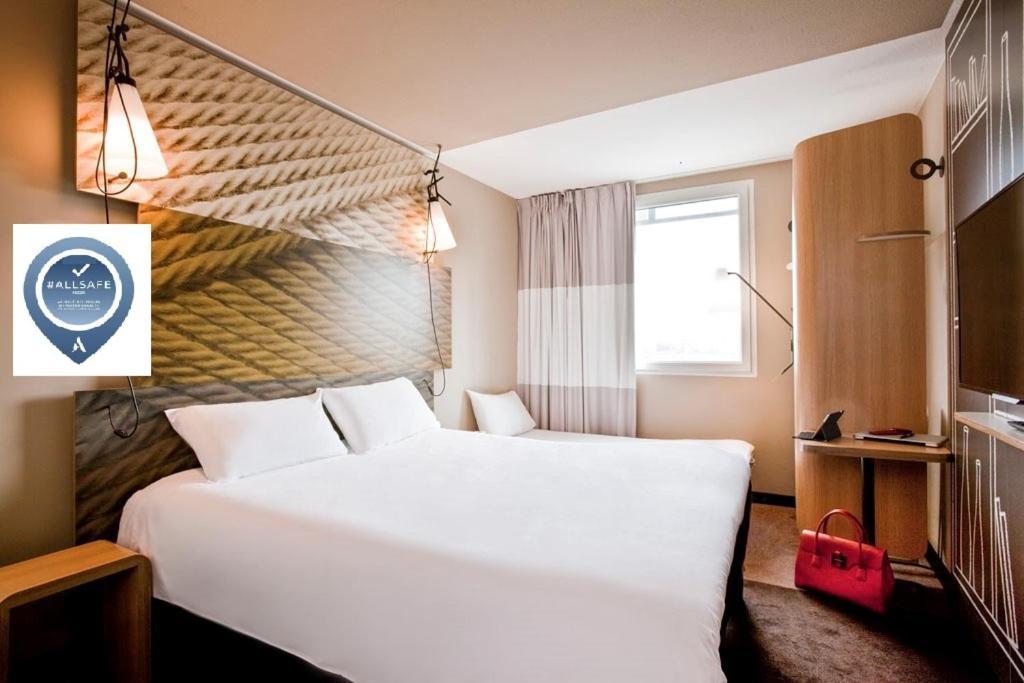 Ibis Paris Porte De Clichy Centre Luaran gambar